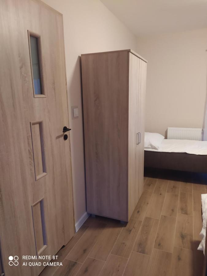 Hotel Piaskowy Dwor Krynica Morska Esterno foto