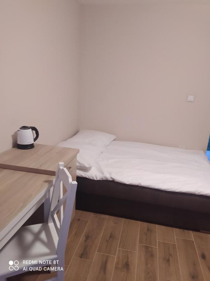 Hotel Piaskowy Dwor Krynica Morska Esterno foto
