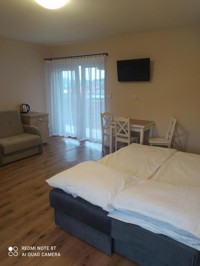 Hotel Piaskowy Dwor Krynica Morska Esterno foto