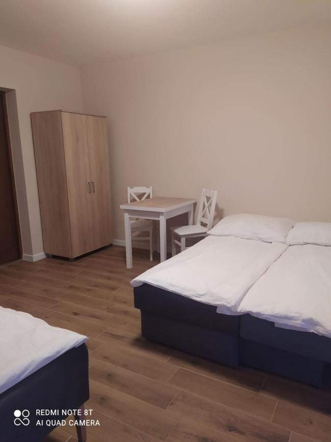 Hotel Piaskowy Dwor Krynica Morska Esterno foto